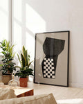Abstraktes Schwarz Weiß Poster – Abstract Black Checkered Vase