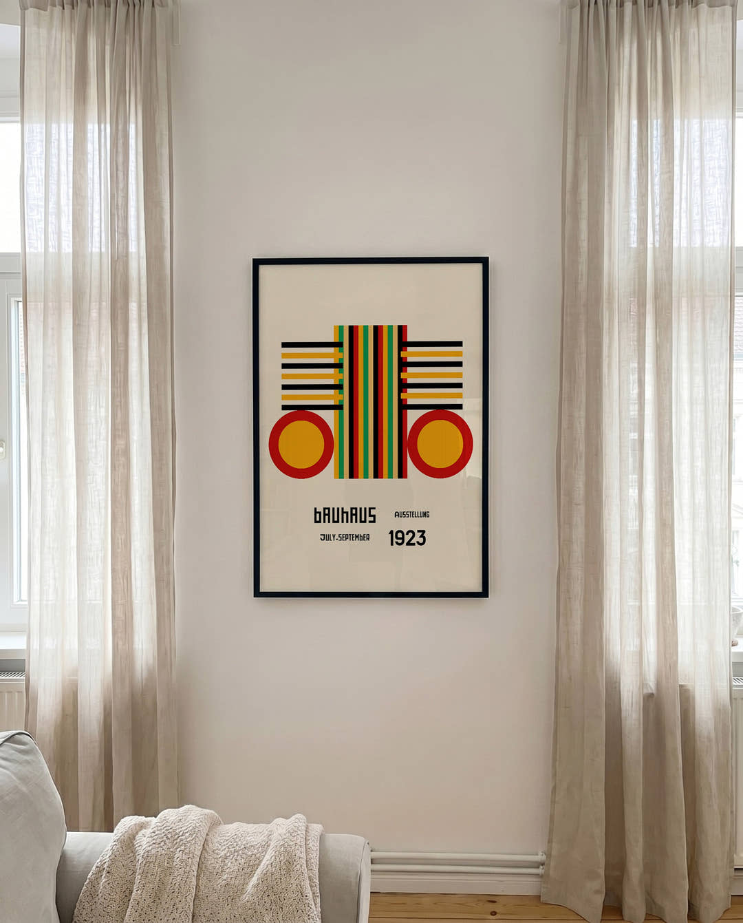 Bauhaus Poster Streifen – Bauhaus Stripe Circle Frame
