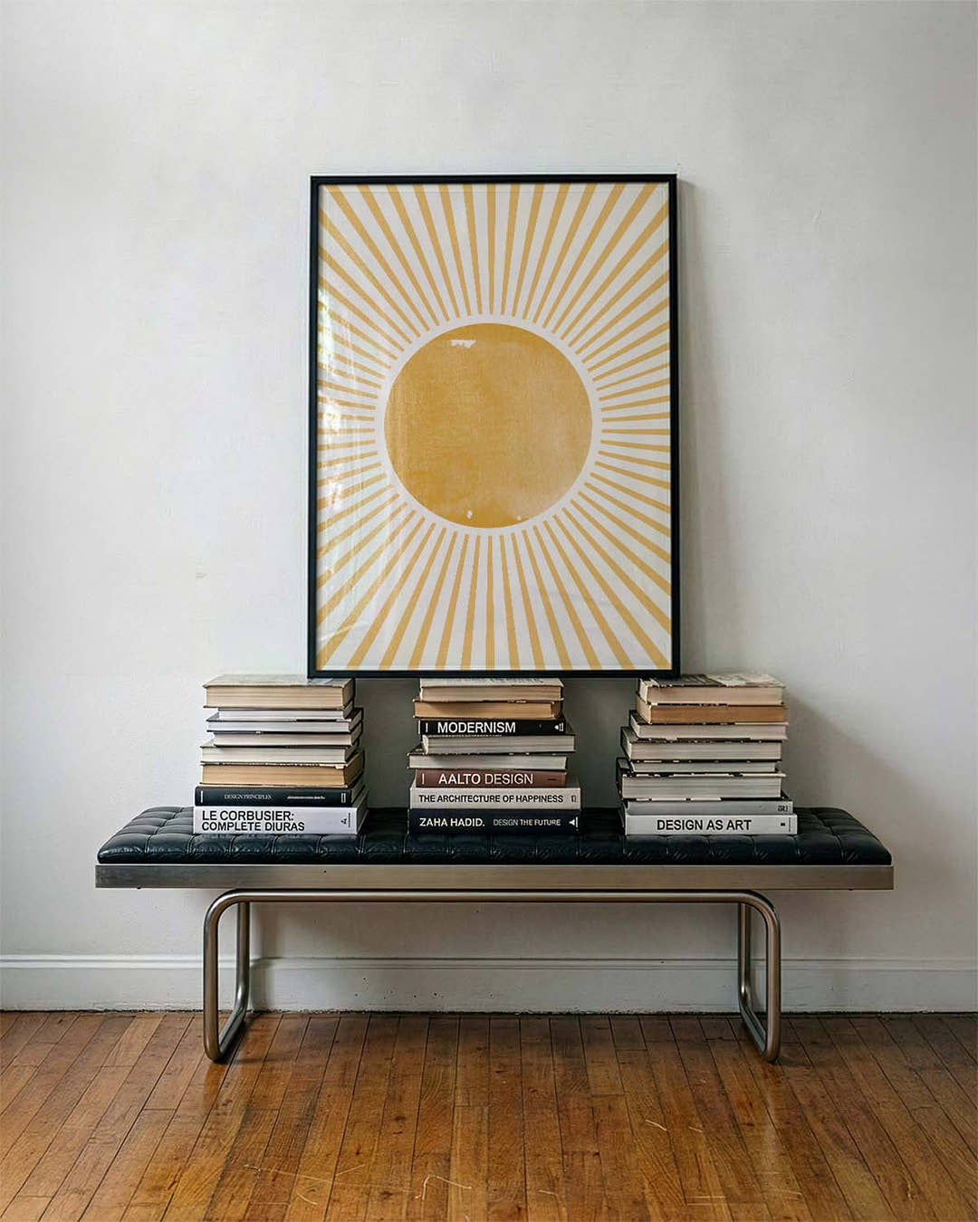 Minimalistisches Sonnen Poster – Golden Sunburst Minimal