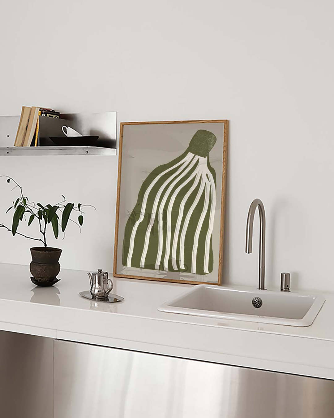 Grünes Gestreiftes Vasen Poster – Green Striped Vas