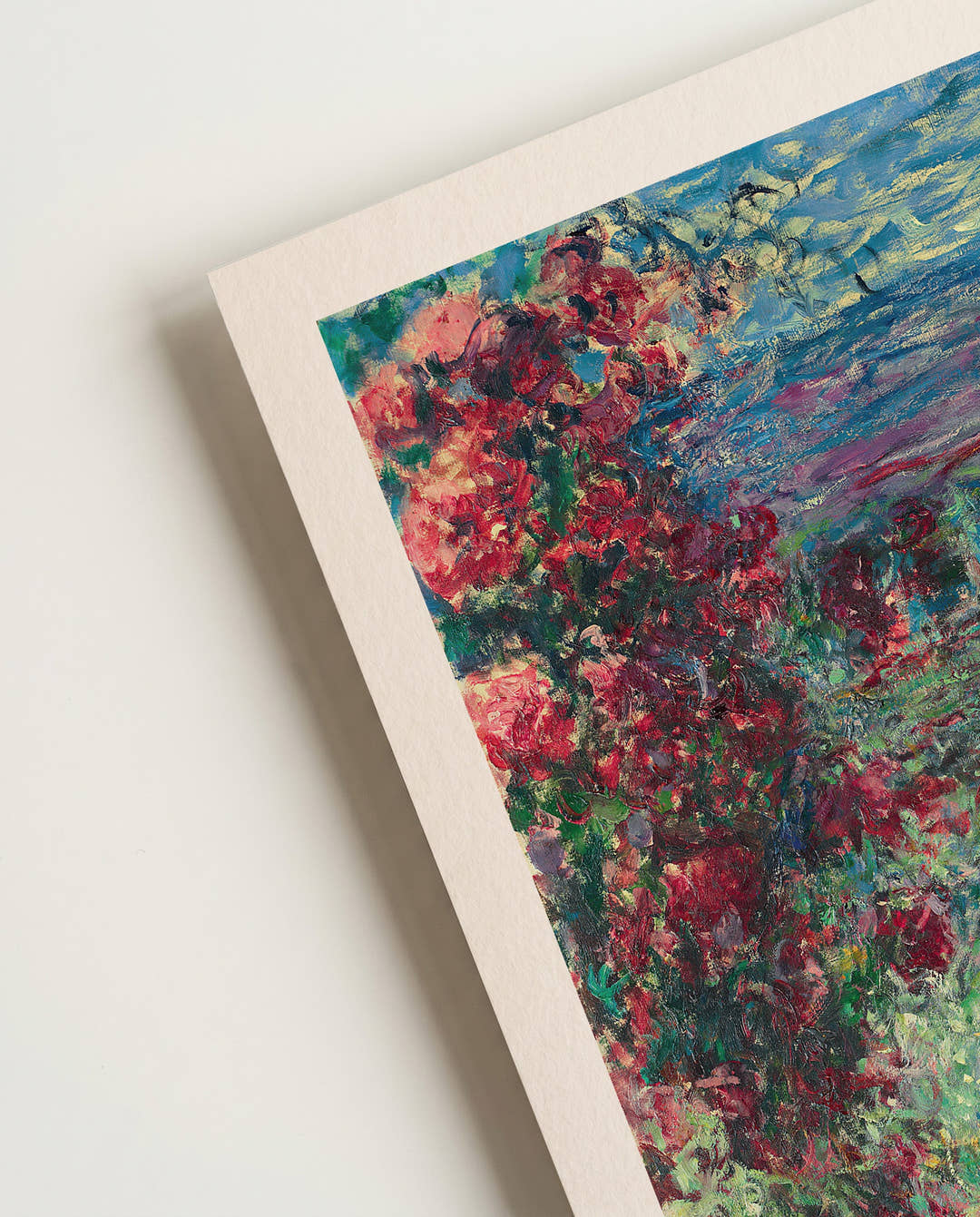 La maison dans les roses – Claude Monet | Kunstposter