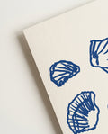 Muschel Muster Poster modern – Blue Shells