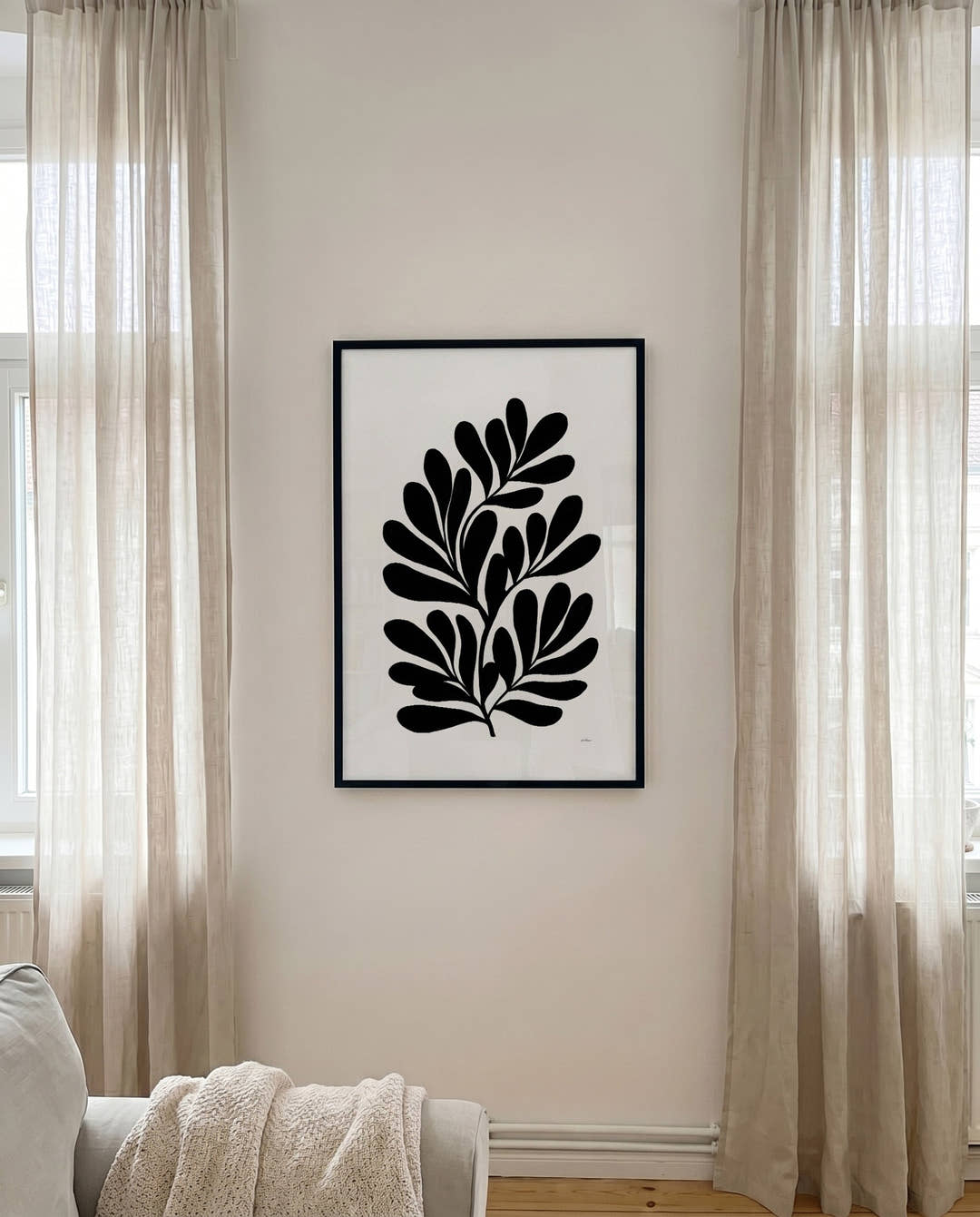 Minimalistisches Schwarz Weiß Blatt Poster – Inner Frequency