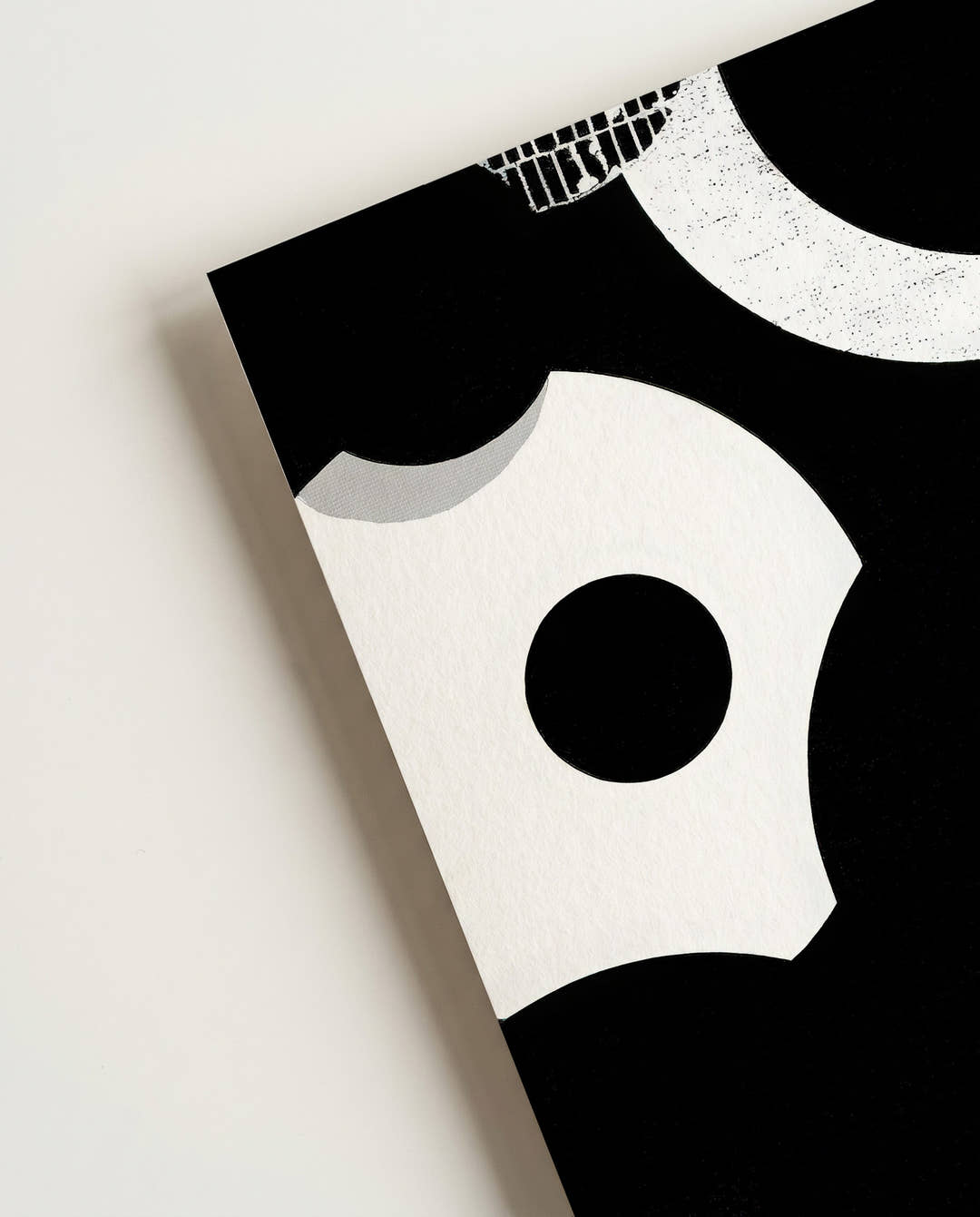 Modernes Schwarz Weiß Formen Poster – Inner Silhouette