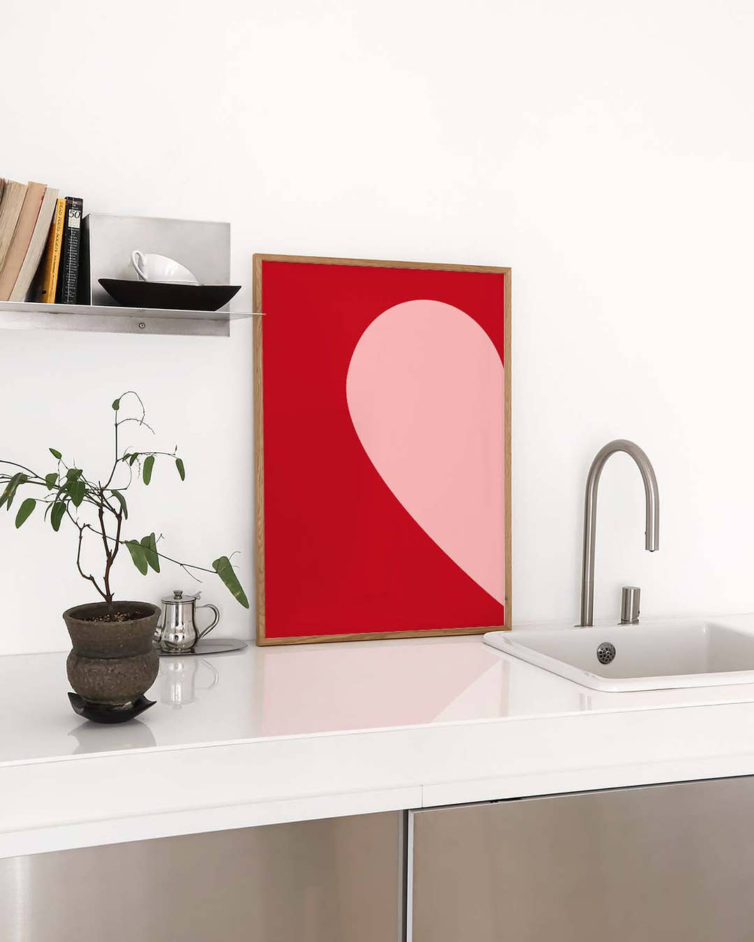 Abstraktes Rot Poster minimalistisch – Red Curve