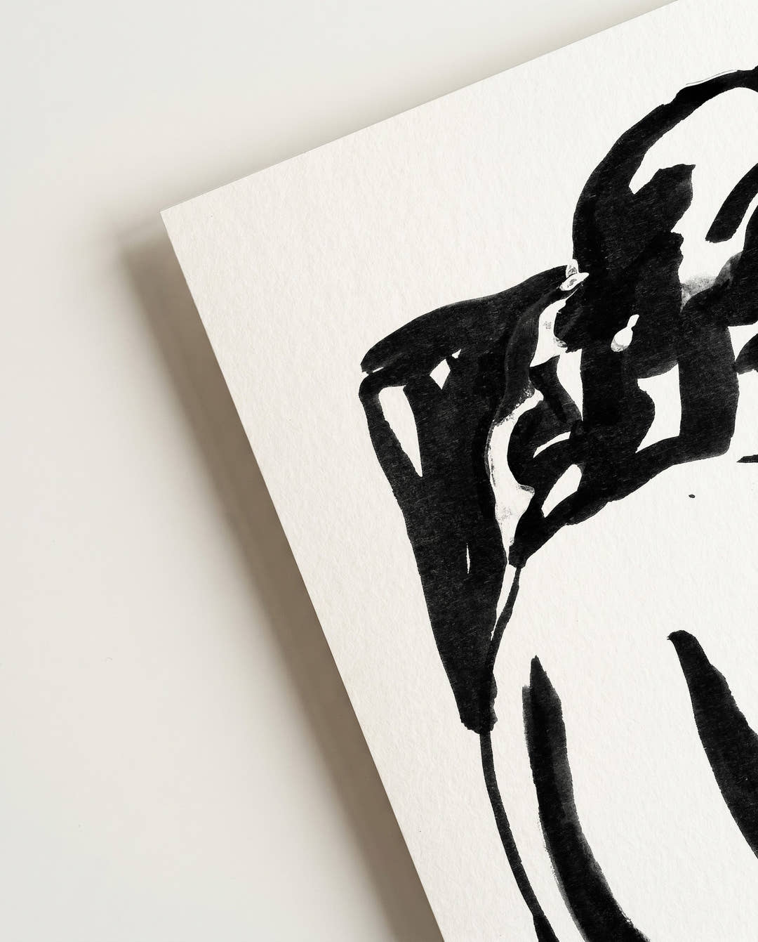 Schwarz Weiß Figuren Poster modern – Seated Form