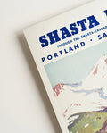 Vintage USA Eisenbahn Poster mit Mount Shasta & Dampflok – Shasta Route Southern Pacific