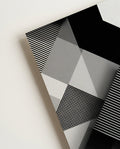 Modernes Struktur Poster Schwarz Weiß – Soft Gravity