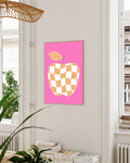 Apfel Poster mit Karomuster – Checkered Apple Poster – FineArt Wandbild, moderne Kunst & Fine Art Print von Spawnd, handgefertigt & Made in Germany
