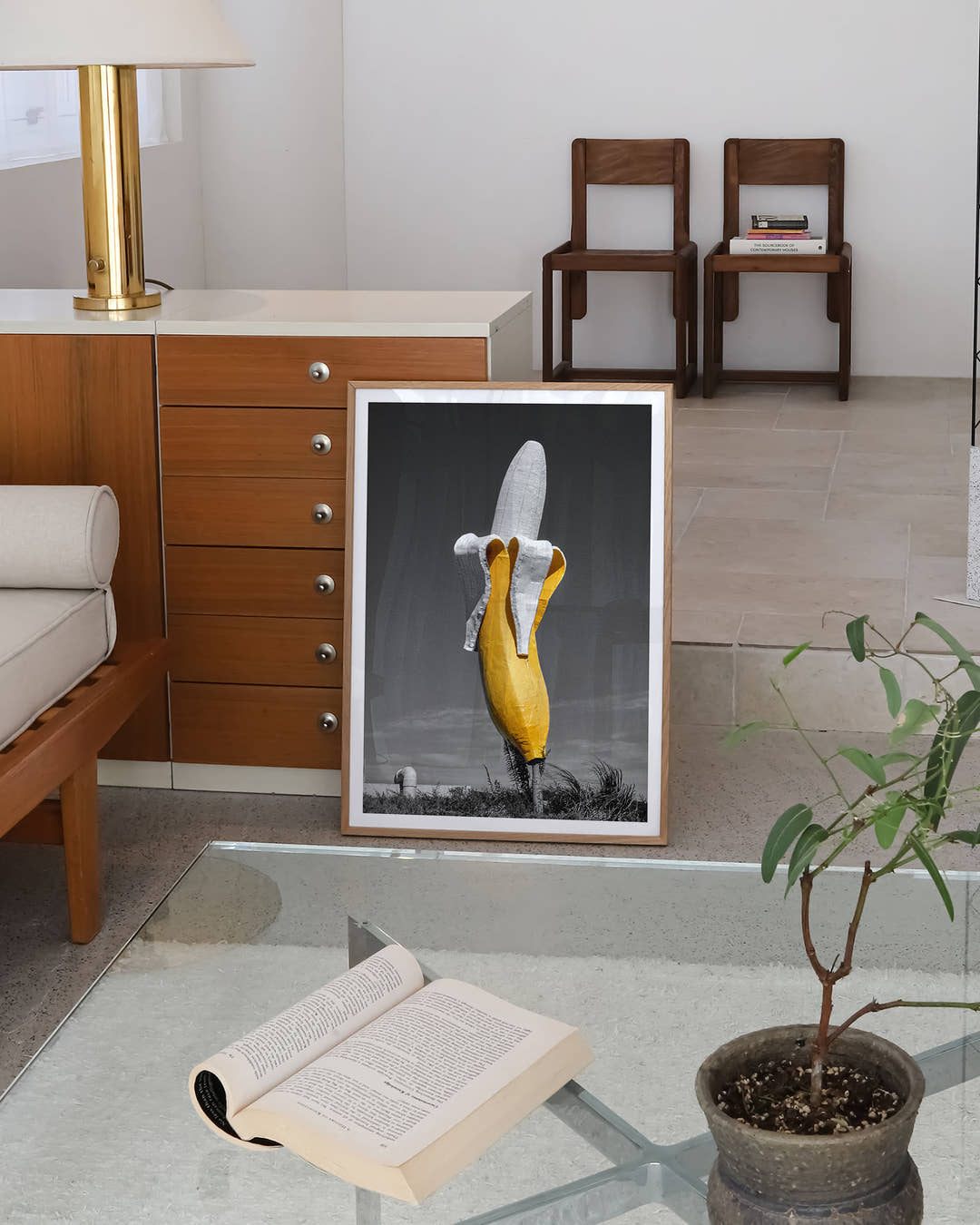 Banana Poster – FineArt Wandbild, moderne Kunst &amp; Fine Art Print von Spawnd, handgefertigt &amp; Made in Germany