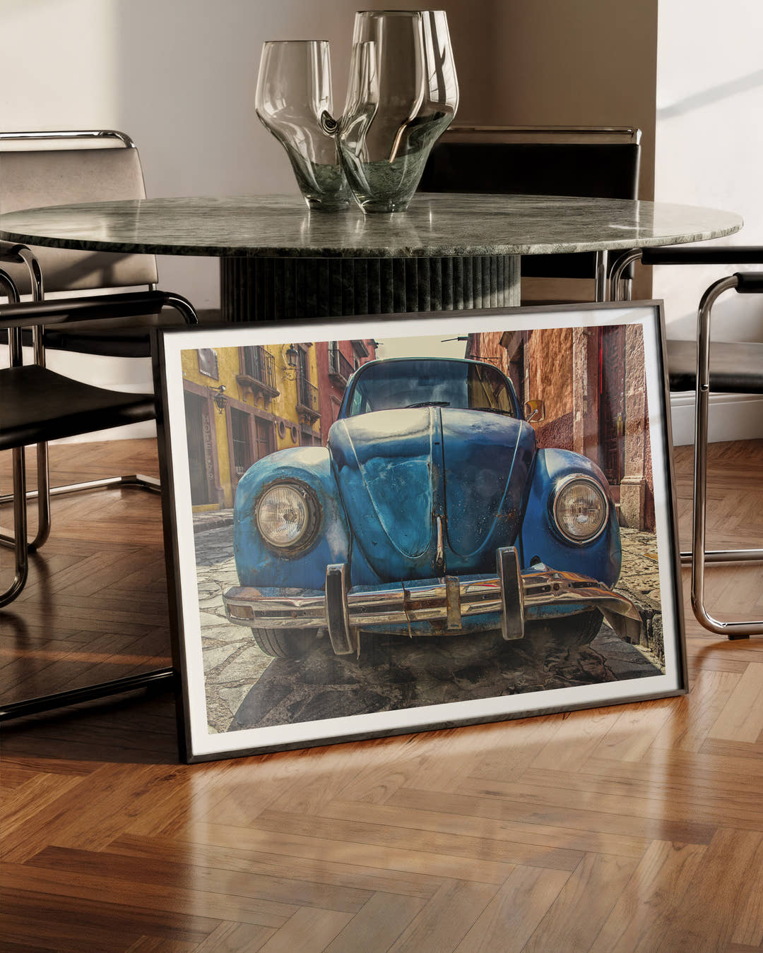 Beetle blau Poster – FineArt Wandbild, moderne Kunst &amp; Fine Art Print von Spawnd, handgefertigt &amp; Made in Germany
