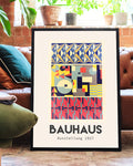 Geometrisches Bauhaus Muster Poster – Ausstellung 1927 Poster – FineArt Wandbild, moderne Kunst & Fine Art Print von Spawnd, handgefertigt & Made in Germany