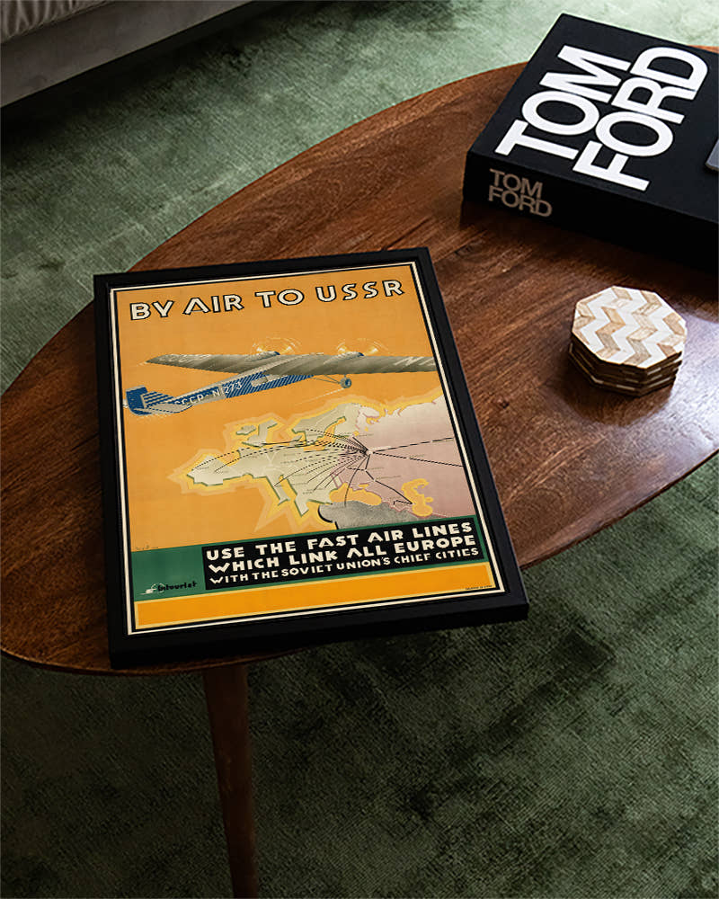 Historisches Flugreise Poster – By Air to USSR 1934 Poster – FineArt Wandbild, moderne Kunst &amp; Fine Art Print von Spawnd, handgefertigt &amp; Made in Germany