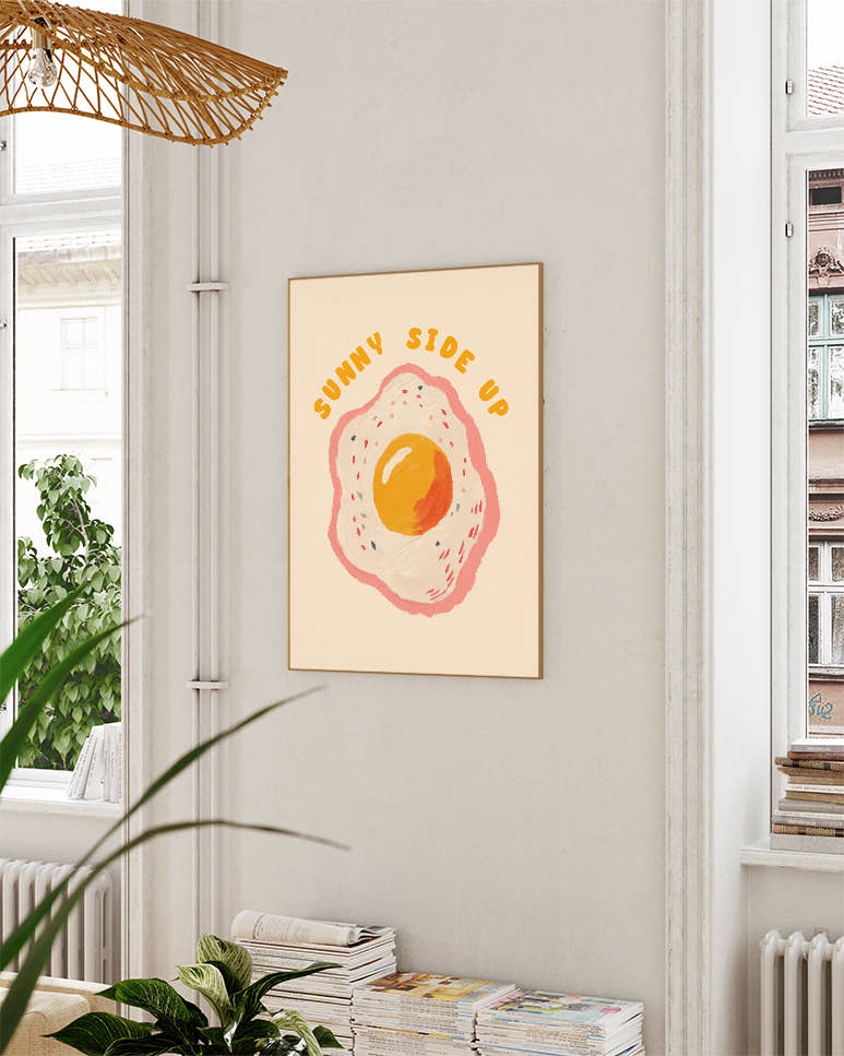 Spiegelei Illustration &amp; Typografie Poster – Sunny Side Up Poster – FineArt Wandbild, moderne Kunst &amp; Fine Art Print von Spawnd, handgefertigt &amp; Made in Germany