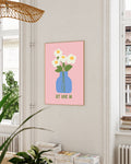 Typografie & Illustration Blumen Poster – Let Love In Poster – FineArt Wandbild, moderne Kunst & Fine Art Print von Spawnd, handgefertigt & Made in Germany