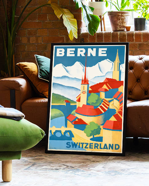 Vintage Bern Schweiz Poster – Alpen &amp; Altstadt Poster – FineArt Wandbild, moderne Kunst &amp; Fine Art Print von Spawnd, handgefertigt &amp; Made in Germany