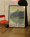 Vintage Berner Oberland Poster – Niesen Kulm Schweiz Poster – FineArt Wandbild, moderne Kunst & Fine Art Print von Spawnd, handgefertigt & Made in Germany