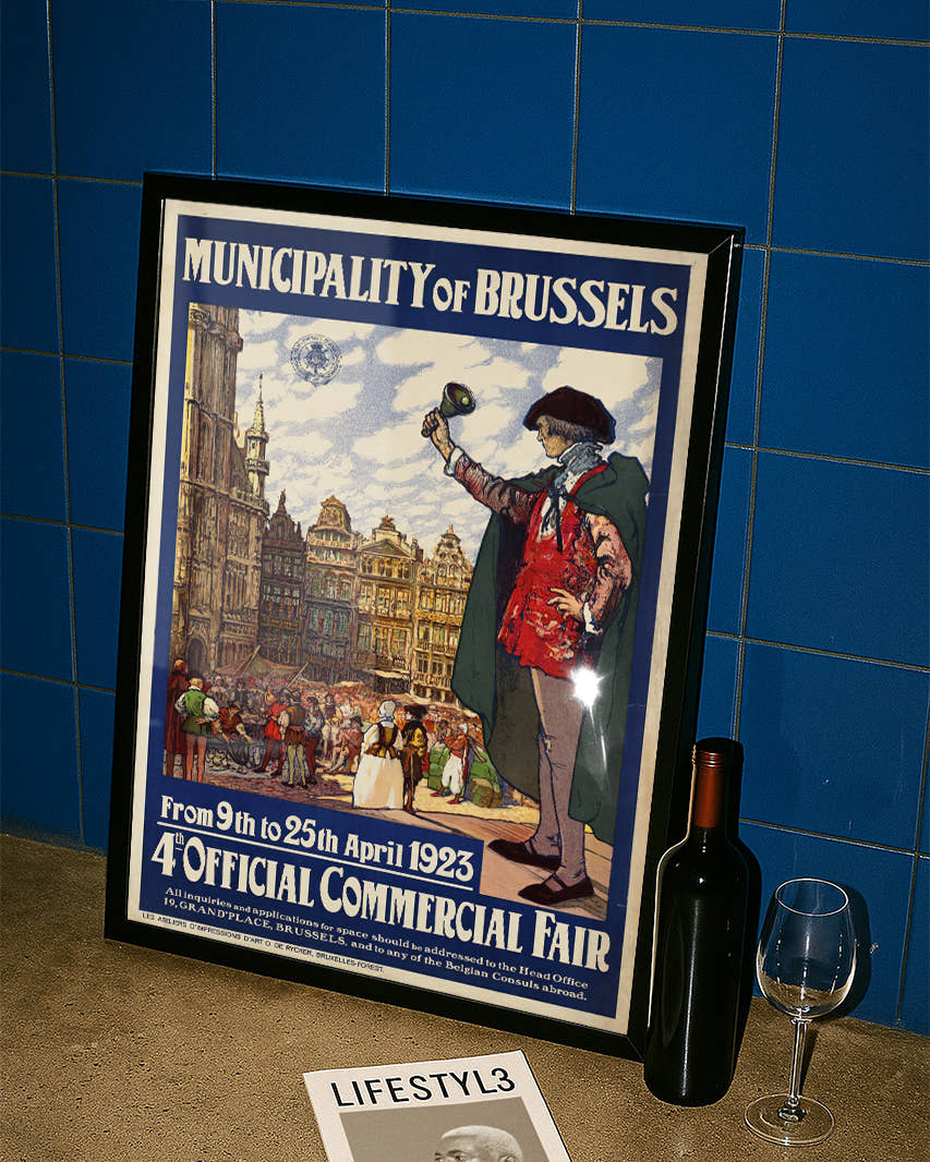 Vintage Brüssel Belgien Poster – Grand Place Marktszene Poster – FineArt Wandbild, moderne Kunst &amp; Fine Art Print von Spawnd, handgefertigt &amp; Made in Germany