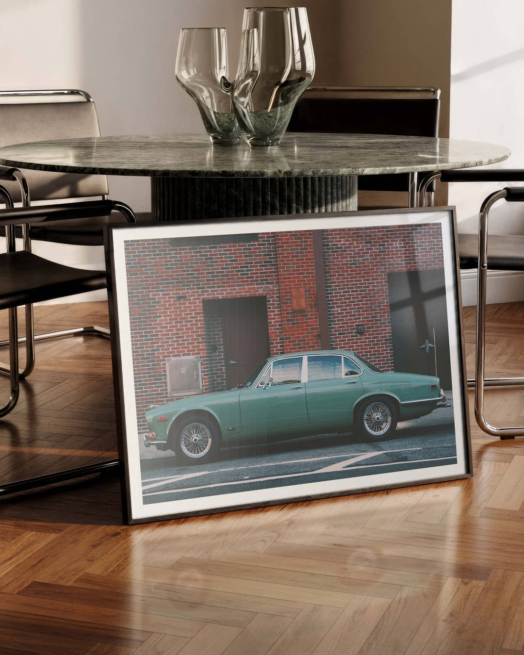 Vintage car Poster – FineArt Wandbild, moderne Kunst &amp; Fine Art Print von Spawnd, handgefertigt &amp; Made in Germany