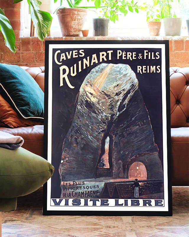 Vintage Champagner Keller Poster – Ruinart Reims Poster – FineArt Wandbild, moderne Kunst &amp; Fine Art Print von Spawnd, handgefertigt &amp; Made in Germany