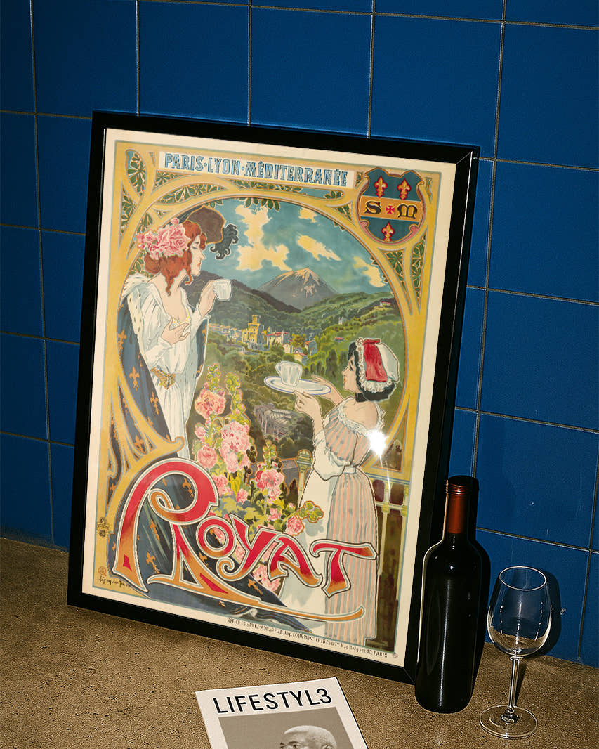 Vintage Frankreich Jugendstil Poster Auvergne – Royat Poster – FineArt Wandbild, moderne Kunst &amp; Fine Art Print von Spawnd, handgefertigt &amp; Made in Germany