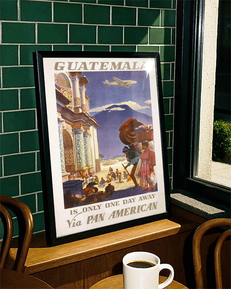 Vintage Guatemala Reiseplakat mit Vulkan – Guatemala Poster – FineArt Wandbild, moderne Kunst &amp; Fine Art Print von Spawnd, handgefertigt &amp; Made in Germany