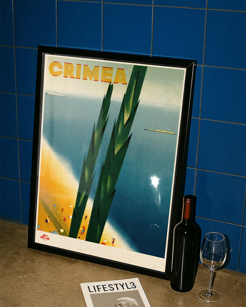 Vintage Krim Halbinsel Poster mit Küstenmotiv – Crimea Poster – FineArt Wandbild, moderne Kunst & Fine Art Print von Spawnd, handgefertigt & Made in Germany