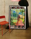 Vintage Malaysia Reiseplakat mit Palmen – See Malaya Poster – FineArt Wandbild, moderne Kunst & Fine Art Print von Spawnd, handgefertigt & Made in Germany