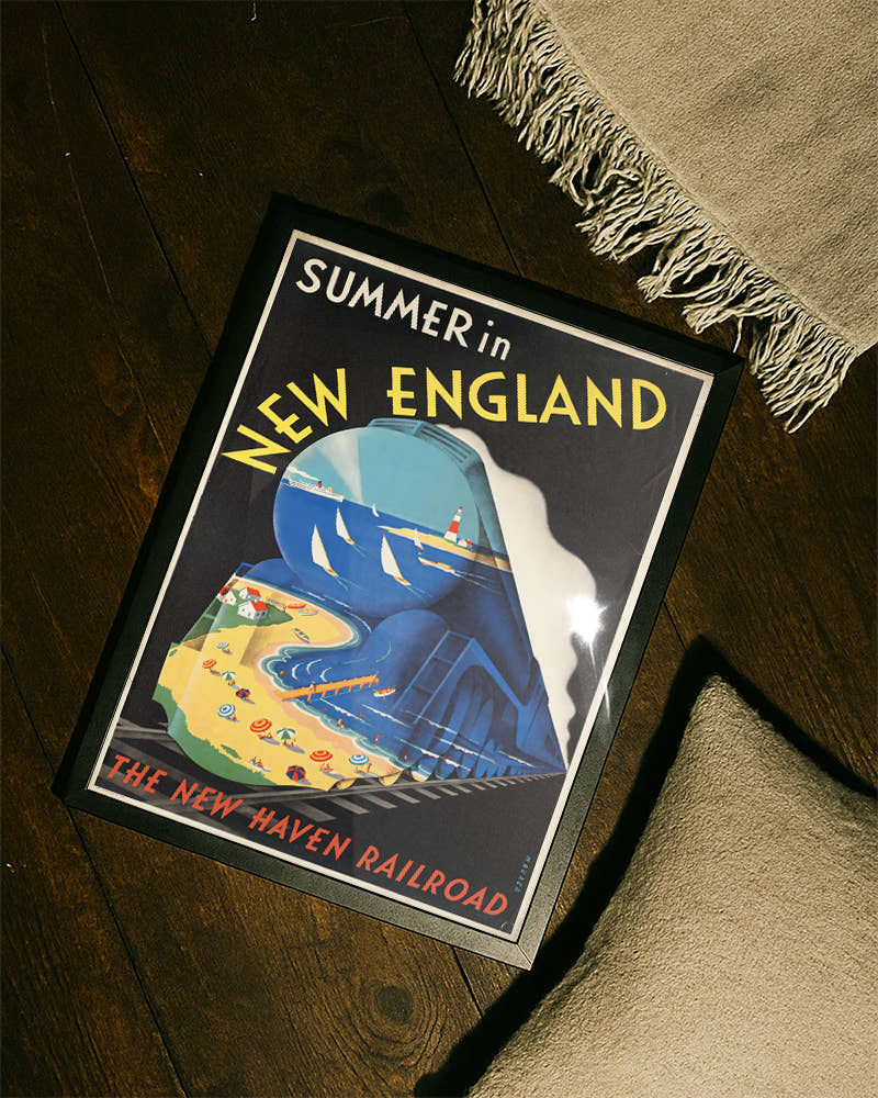 Vintage New England Poster mit Küste &amp; Leuchtturm – Summer in New England Poster – FineArt Wandbild, moderne Kunst &amp; Fine Art Print von Spawnd, handgefertigt &amp; Made in Germany