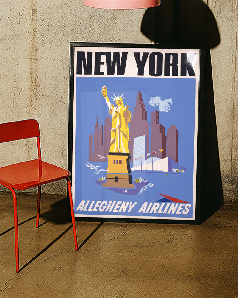 Vintage New York Poster – Freiheitsstatue & Skyline Poster – FineArt Wandbild, moderne Kunst & Fine Art Print von Spawnd, handgefertigt & Made in Germany