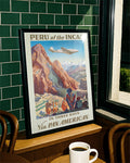 Vintage Peru Poster – Machu Picchu Anden Poster – FineArt Wandbild, moderne Kunst & Fine Art Print von Spawnd, handgefertigt & Made in Germany