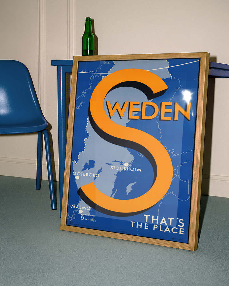 Vintage Schweden Poster – Stockholm Göteborg Malmö Reisekarte Wandbild Poster – FineArt Wandbild, moderne Kunst & Fine Art Print von Spawnd, handgefertigt & Made in Germany