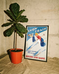 Titel: Vintage Ski Poster USA mit Snow Train – Boston and Maine Poster – FineArt Wandbild, moderne Kunst & Fine Art Print von Spawnd, handgefertigt & Made in Germany