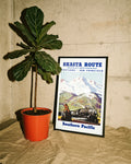 Vintage USA Eisenbahn Poster mit Mount Shasta & Dampflok – Shasta Route Southern Pacific Poster – FineArt Wandbild, moderne Kunst & Fine Art Print von Spawnd, handgefertigt & Made in Germany