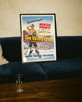Titel: Vintage USA Eislauf Poster – Sun Valley Skating Poster – FineArt Wandbild, moderne Kunst & Fine Art Print von Spawnd, handgefertigt & Made in Germany