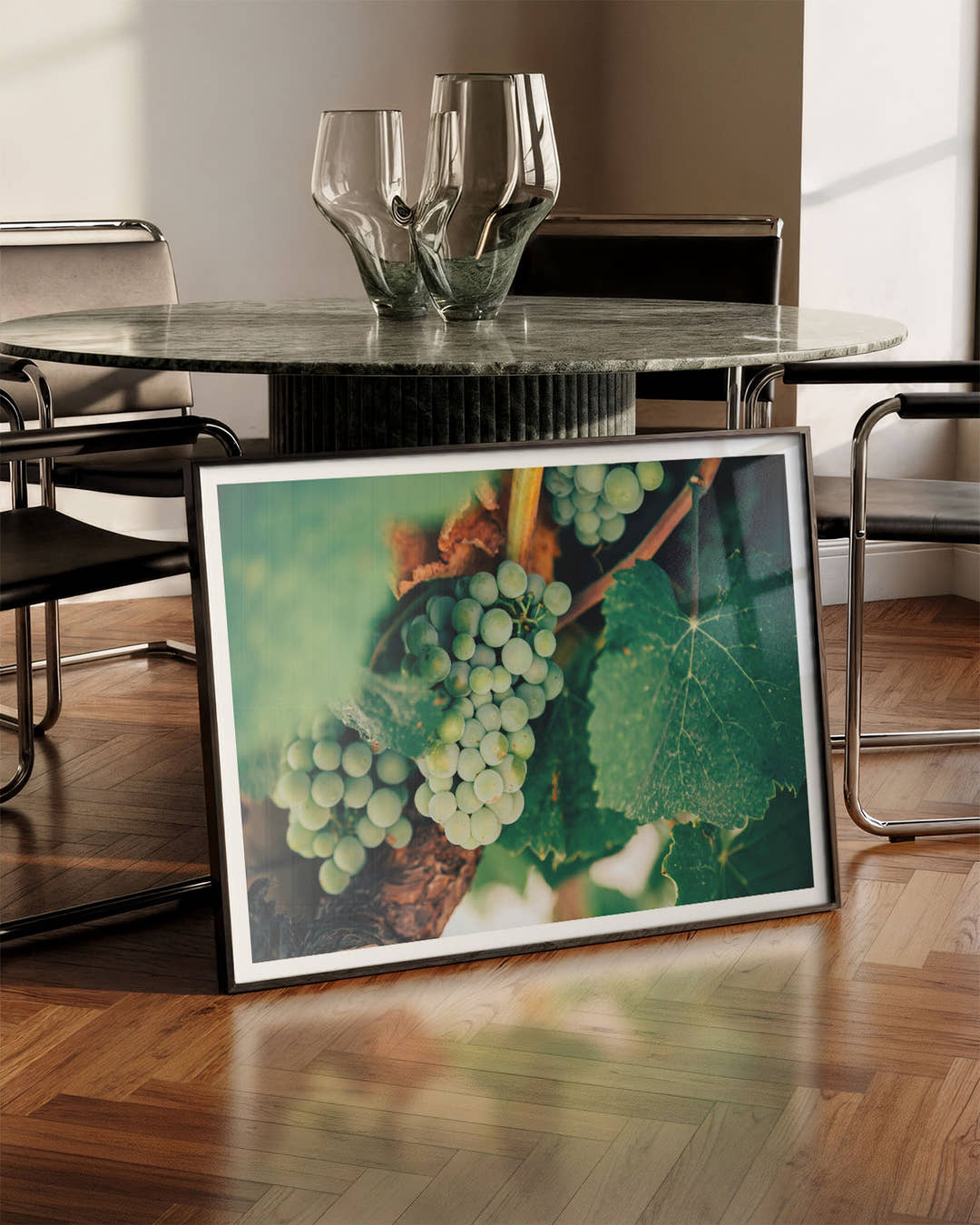 Weinrebe Poster – FineArt Wandbild, moderne Kunst &amp; Fine Art Print von Spawnd, handgefertigt &amp; Made in Germany